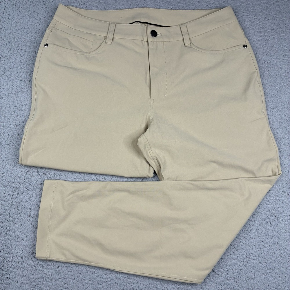 Lululemon ABC Classic Fit Pants Men's 32x30 Beige Warpstreme Performance Chino